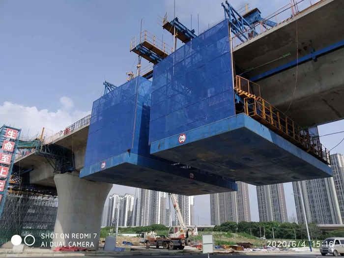 Guangzhou Moyangjiang Bridge-Cast situ situ cantilever bentuk Traveler Boyoun