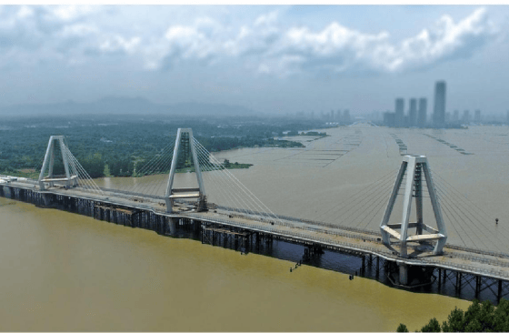 Jembatan Girder kotak baja